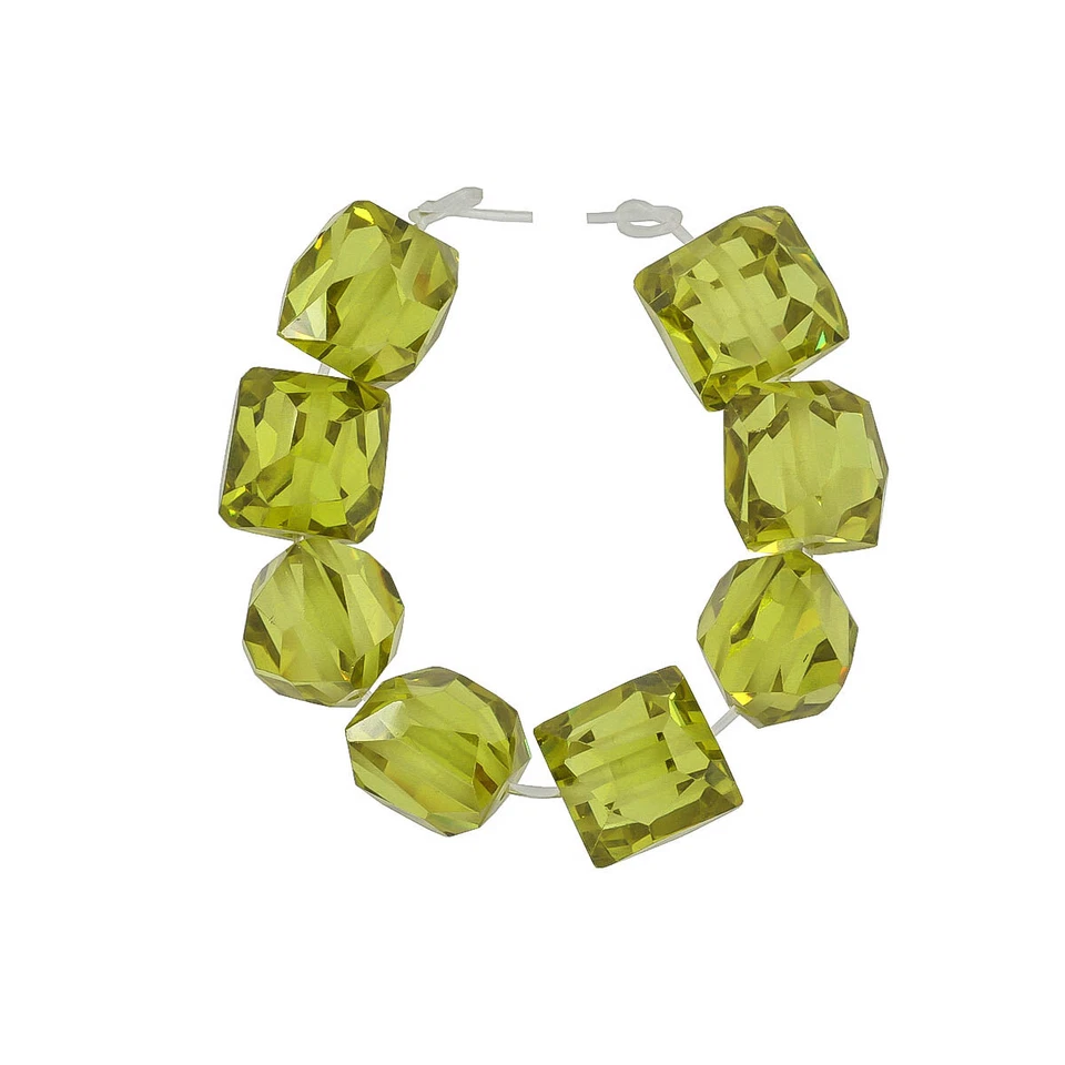 8 cuentas cuadradas de forma libre facetadas de circonita cúbica 9 mm verde peridoto #96249 Foto 1 de 1