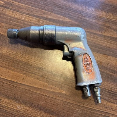 Pistola de tornillo con agarre de pistola Sioux Tools / destornillador de tuerca 1/4” cambio rápido 2000 RPM 2P2603 Foto 1 de 4