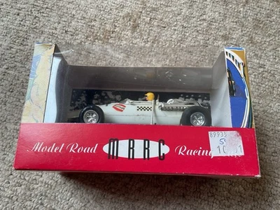 Coche de carreras de carretera modelo MRRC raro en caja - Imagen 1 de 4