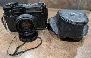 Yashica Electro 35 GT fotocamera pellicola a telemetro con custodia in pelle!  - Foto 1 di 6