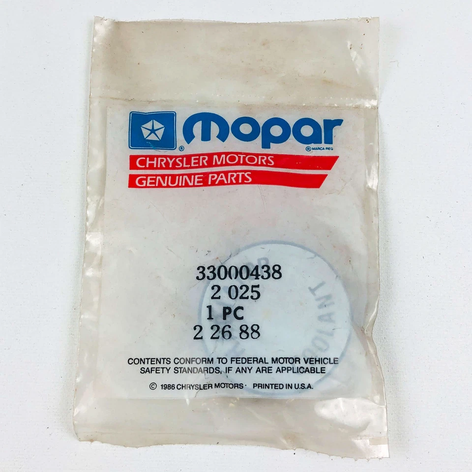 Mopar 33000438 Cap Coolant Bottle OEM NOS 1988-90 8cy Jeep Gnd Wagoneer J10 J20 - Image 1 of 4