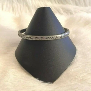 Vintage Camco Proverbs 17:17 Bracelet Bangle Silver Tone Religious Bible 3367 - Picture 1 of 10