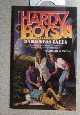 HARDY BOYS CASEFILES #89 Darkness Falls by Franklin Dixon (1994) Archway pb 1st - Изображение 1 из 3