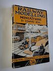 RESEAUX Echelles OO et HO  Railway Modelling In Miniature  par Edward Beal  