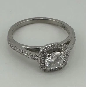 Stunning 1.0 Carat Diamond & 14K White Gold Engagement Ring | Appraised Val $3K - Picture 1 of 5