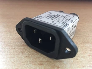 EMI Power Inlet Filter 1A 250V 1EF1F made by Corcom Z2309 - Picture 1 of 4