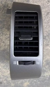 Toyota Prius 2004-2009 tablero exterior derecho aire acondicionado rejilla de ventilación de aire 55660-47020 OEM - Imagen 1 de 4