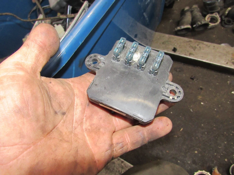 Honda CB650 SC 1983 caja de fusibles Nighthawk Foto 1 de 1