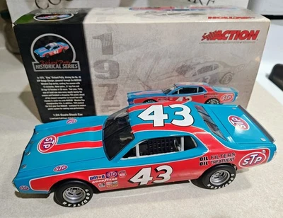 1975 Richard Petty #43 STP Winston Cup Champion 1/24 RCCA Club Car. - Image 1 of 3