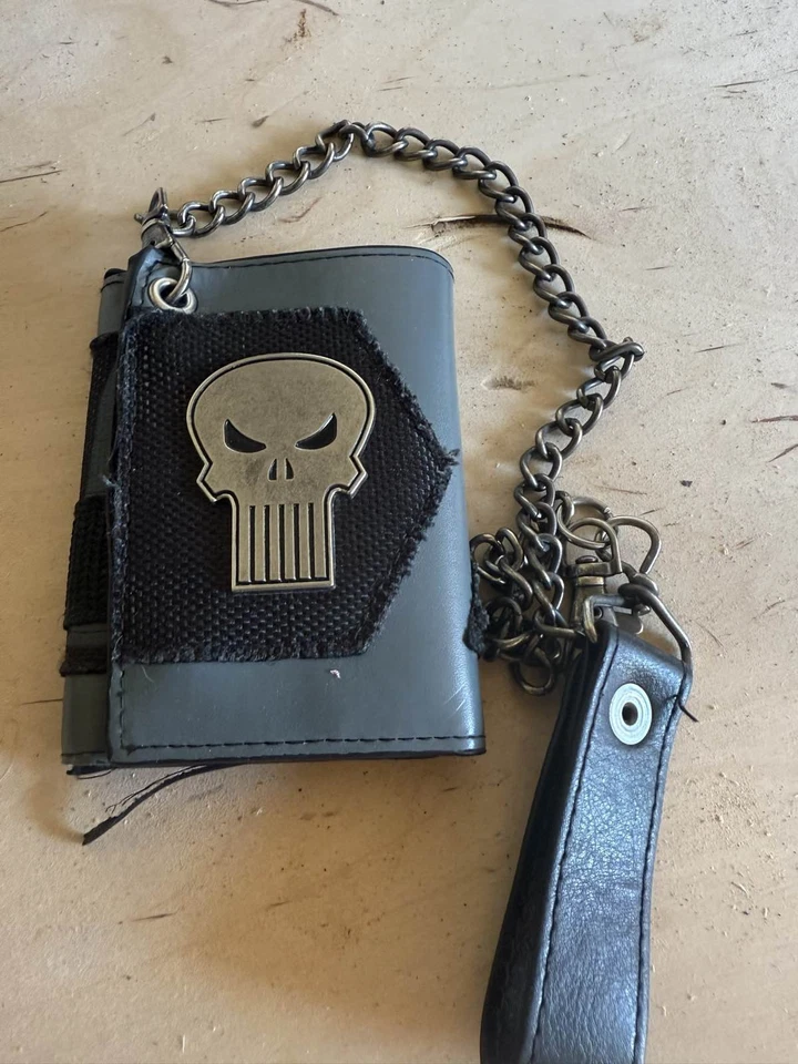 Cartera de motociclista Marvel Punisher calavera cadena triple pliegue imitación cuero para hombre Foto 1 de 1