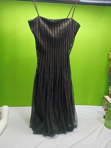 JS Collection Semi FORMAL Dress Cocktail Black Gold embellished Size 12 - Picture 1 of 10