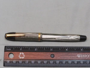 Penna stilografica vintage Wearever argento striato e bordo oro bottone riempitivo - Foto 1 di 6