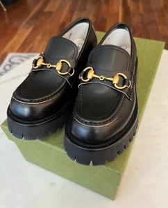 GUCCI 577236 Cordovan Lux Lug Sole Black Gold Bee Loafers 35 1/2 - Picture 1 of 5
