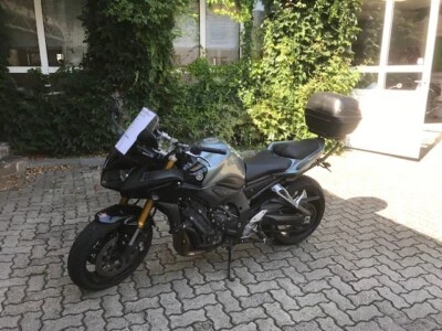 Yamaha FZ1 grün/grau-metalic matt - Bild 1 von 4