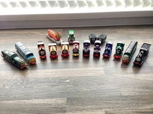 (PRICE PER TRAIN) Vintage Thomas The Tank & Friends ERTL Britt Allcroft Trains - Picture 1 of 20