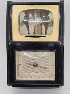 50er Jahre Bakelit figürlicher Fernsehstil "Tanzende Ballerina" musikalischer Wecker - Bild 1 von 16