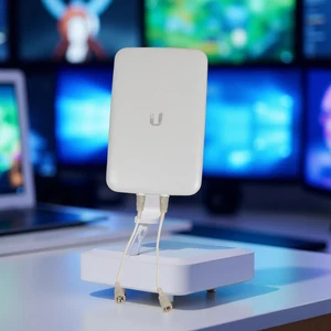 Ubiquiti UniFi UMA-D Dual-Band Directional Antenna - Barely Used, Tested, Clean - Picture 1 of 6
