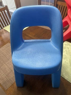 Paso 2 Azul Cruzado Niño Plástico Grueso Silla Mesa Casa de Juegos Cocina Foto 1 de 4