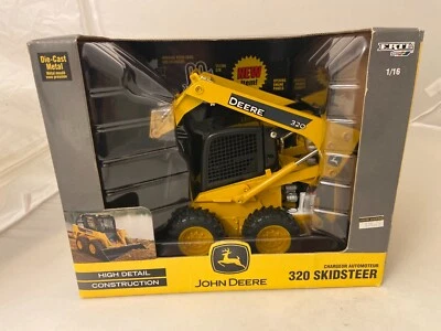 ERTL John Deere 320 Slidsteer Scale 1:16 - Image 1 of 4