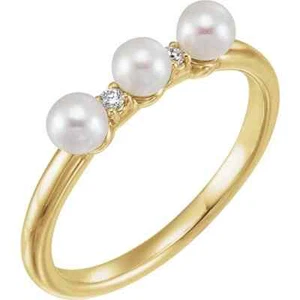 Anillo apilable de perlas de agua dulce y diamantes de 0,03 CTW en oro amarillo de 14 K - Imagen 1 de 2
