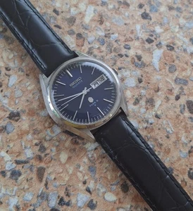 Vintage Seiko Quartz Type II JDM 0903 8110 May 1976 Kanji Blue Dial - Picture 1 of 11