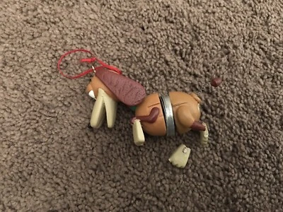 Disney’s Pixar Toy Story 2 Slinky Perro Ornamento Pie Roto/Tiene Pieza Foto 1 de 4