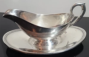 Classic Vintage Gorham Gravy Boat with Attached Plate Silverplate Classy YC430 - Picture 1 of 10