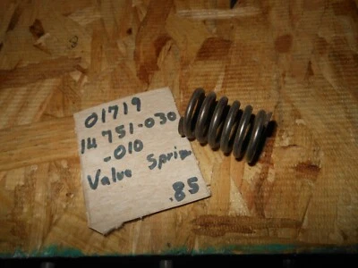 2 NOS OEM Honda 1964 CA200 CT200 OUTER Valve Springs Qty.2 # 14751-030-010 - Изображение 1 из 2