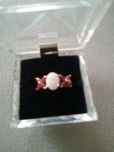 UNUSUAL 10K WHITE GOLD- RUBY-OPAL RING-SZ 9 X-O-X LOVE MOUNTNG GREAT GIFT - Picture 1 of 7