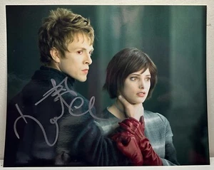 AUTÓGRAFO FIRMADO SERIE CREPÚSCULO CHARLIE BEWLEY DEMETRI UACC certificado de autenticidad - Imagen 1 de 3