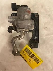 2006 - 2011 CADILLAC DTS Air Suspension Injection Secondary Pump OEM - Picture 1 of 11
