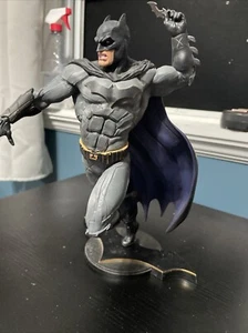 dc collectibles batman statue - Picture 1 of 4