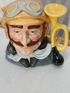Jarra Toby Personaje Motorista Veterano Royal Doulton De Colección  - Imagen 1 de 5