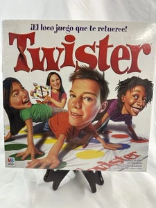 New Sealed Spanish Language Twister Game by Milton Bradley-Hasbro 2002 - Picture 1 of 2