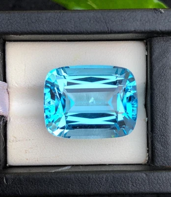 Piedras preciosas sueltas de topacio suizo natural de 38,00 quilates de Brasil Foto 1 de 4