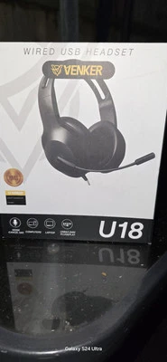 Venker U18 Wired Headphones  - Image 1 of 3