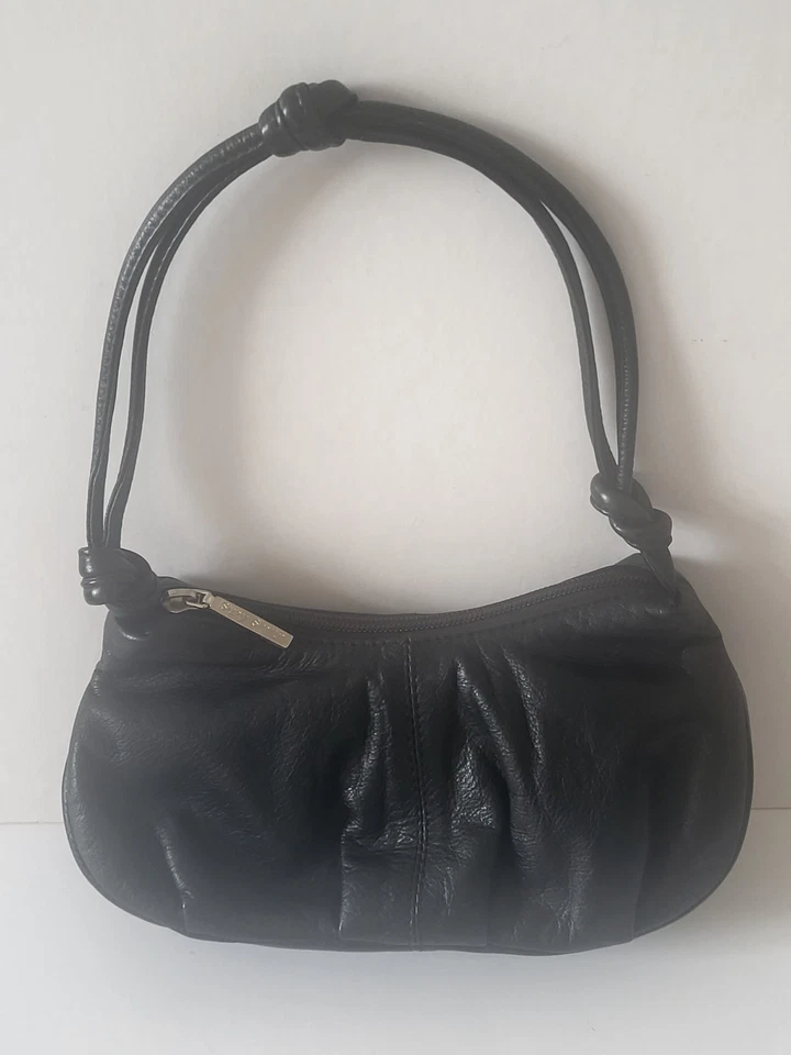 *SUZY SMITH SMALL BLACK LEATHER HANDBAG * NEW WITHOUT TAGS* - Image 1 of 4