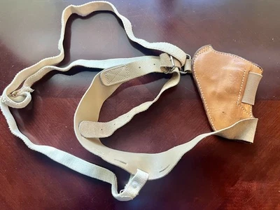 Vintage Safariland Model 19 Shoulder Holster (MD/FR,  Monrovia CA) - Image 1 of 4