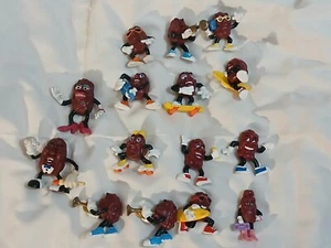 Lot Of 15 Vtg 1980s California Raisens Collection  - Picture 1 of 7