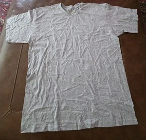 Nike Team Mens Medium Gray Tshirt NEW - Picture 1 of 2