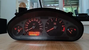 BMW Z3 1.8 1.9 M43 M44 INSTRUMENT CLUSTER TACHOMETER SPEEDOMETER CLOCKS 95000 km - Picture 1 of 2