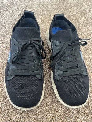 Baskets noires homme taille 8 intérêt gay - Photo 1/4