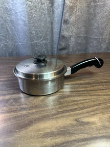 "Sartén Saladmaster 18-8 Tri-Clad de acero inoxidable de 8" con tapa de vapor de 3"" de profundidad" - Imagen 1 de 10