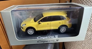 Modellauto Porsche Cayenne S | 1:43 | gelb | neu und OVP - Bild 1 von 3