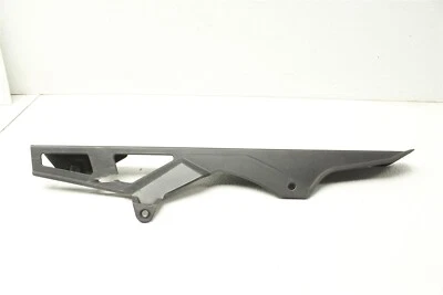 Protector de cadena trasero Suzuki GSXR 750 2023 11-23 Foto 1 de 4