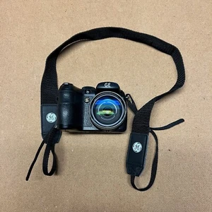 General Electric GE X500 16 Megapixel Digital Camera 15x Optical Zoom - Picture 1 of 11