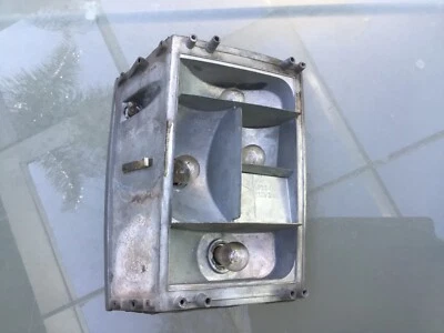 Range Rover Classic Left Tail Light Assembly   REDUCED !!!   $ 69.00 - Image 1 of 4