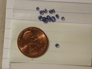 Zafiro azul 1,095 quilates alrededor de 1,87 a 2,88 mm. Limpieza de ojos redonda de 12 piezas - Imagen 1 de 1