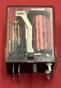 2 polig c/o 36vdc (Schlüsselschalter: 22/2CA) Kontinentaldockenrelais (Leiterplattenpins) - Bild 1 von 4