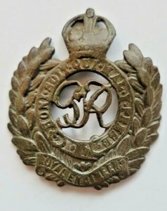 MÜTZENNADEL BRITISH ROYAL ARMY ROYAL INGENIEURE REGIMENT - Bild 1 von 3